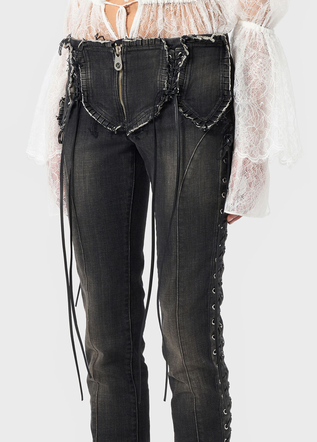 Slim fit jeans mit &ouml;sen und schn&uuml;ren  Blumarine - large image number 2