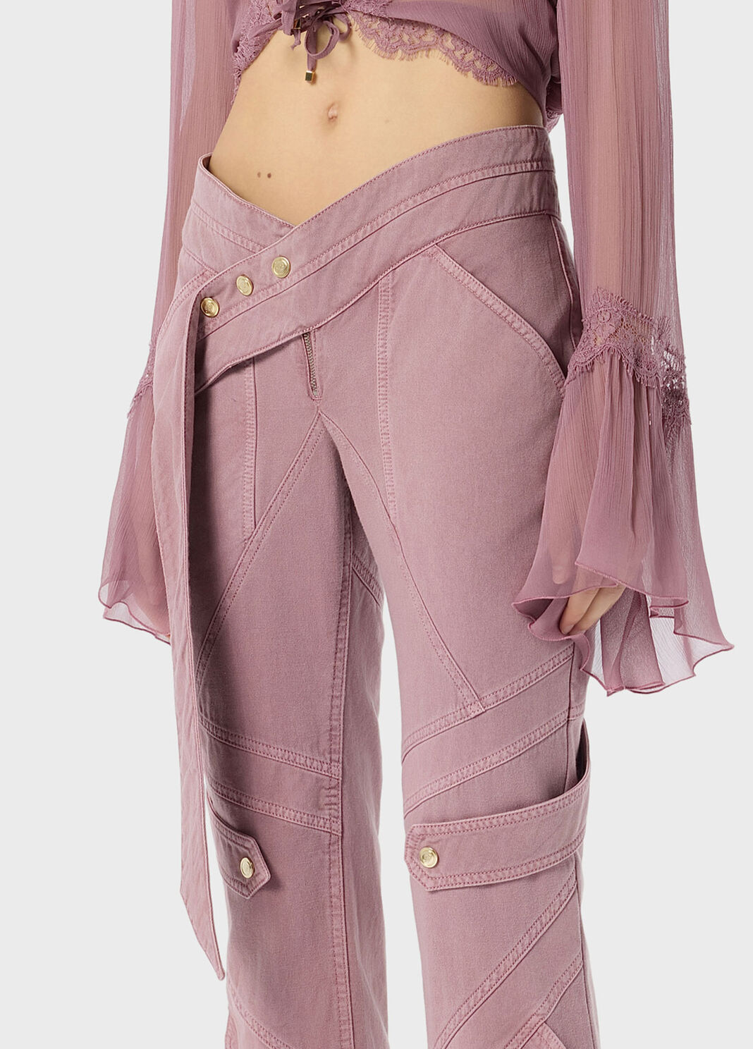 Pantal&oacute;n cargo con faj&iacute;n y aplicaciones  Blumarine - large image number 2