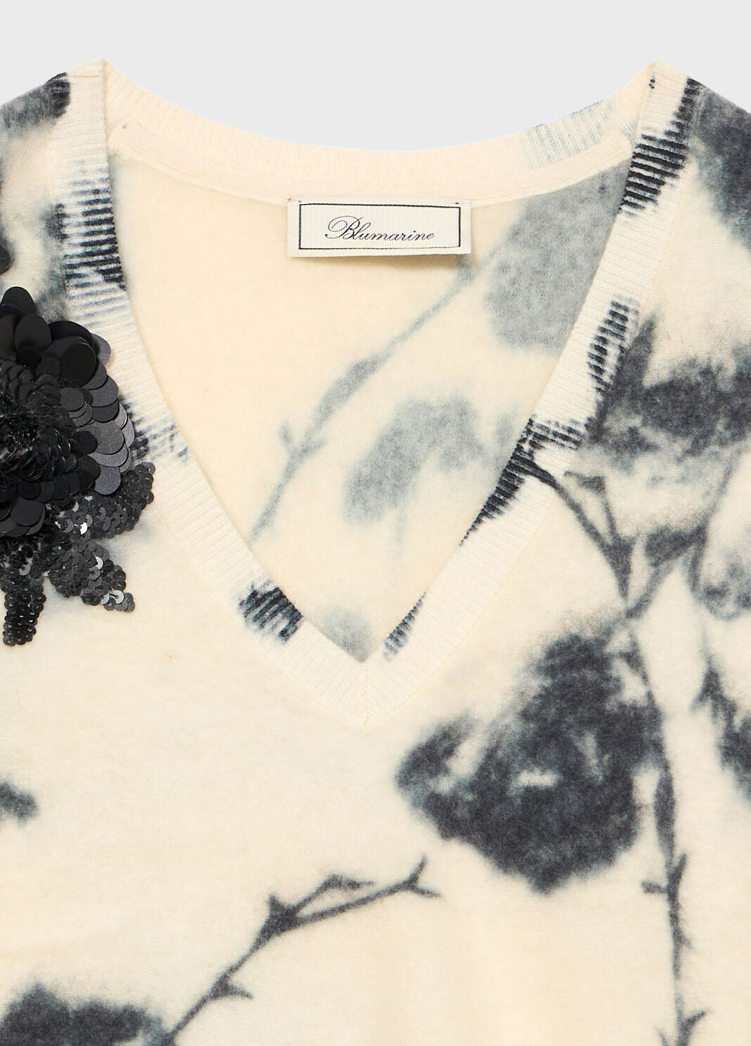 Cashmere and wool jumper with 3D flower print  Blumarine - large image number 6