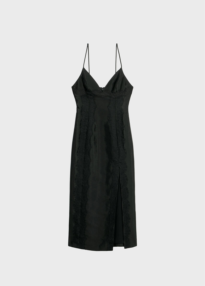 Pencil dress with lace and slit Pencil dress with lace and slit