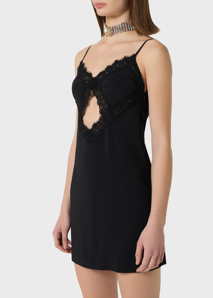 BLUMARINE: KURZES KLEID AUS ENVER-SATIN MIT AUSSCHNITT UND SPITZE